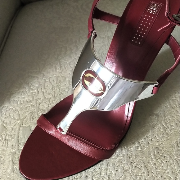 Red Rhino 4" Heels - Picture 4 of 6